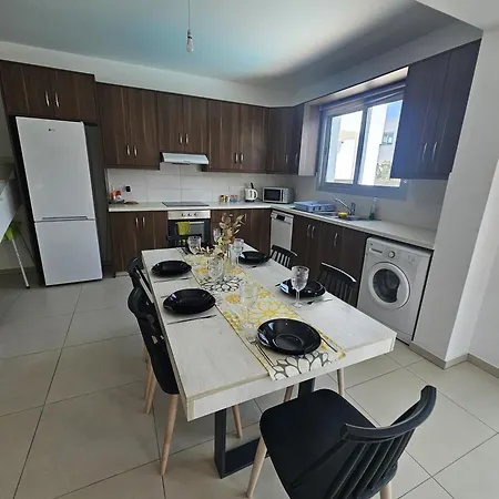 Trendy 38 Larnaca, Pyla Villa *