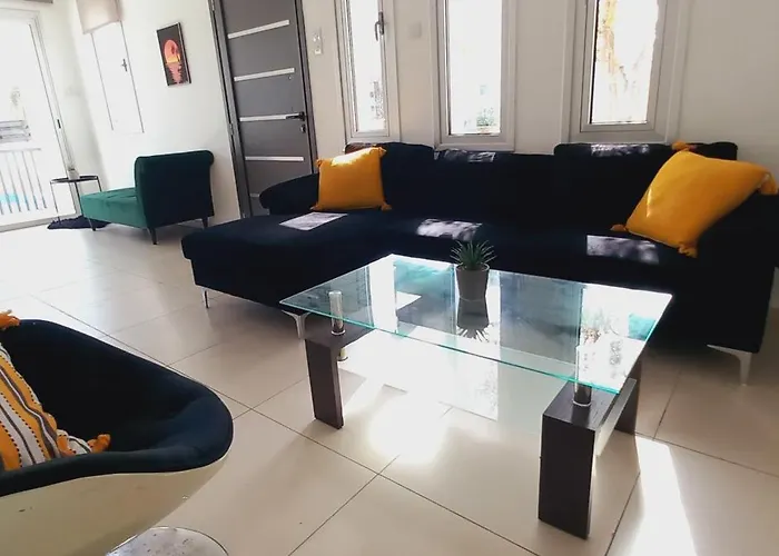 Trendy 38 Larnaca, Pyla Βίλα *