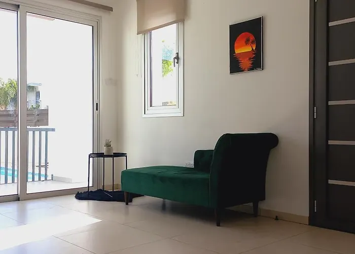 Trendy 38 Larnaca, Pyla * Λάρνακα