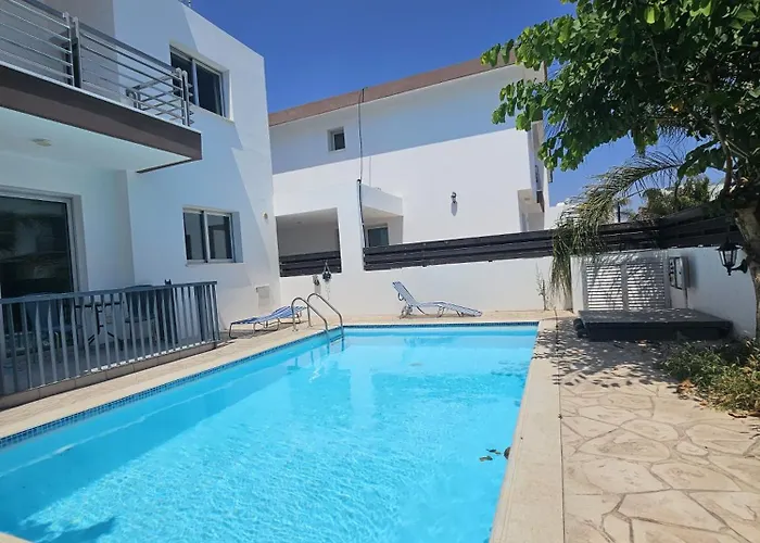 Trendy 38 Larnaca, Pyla