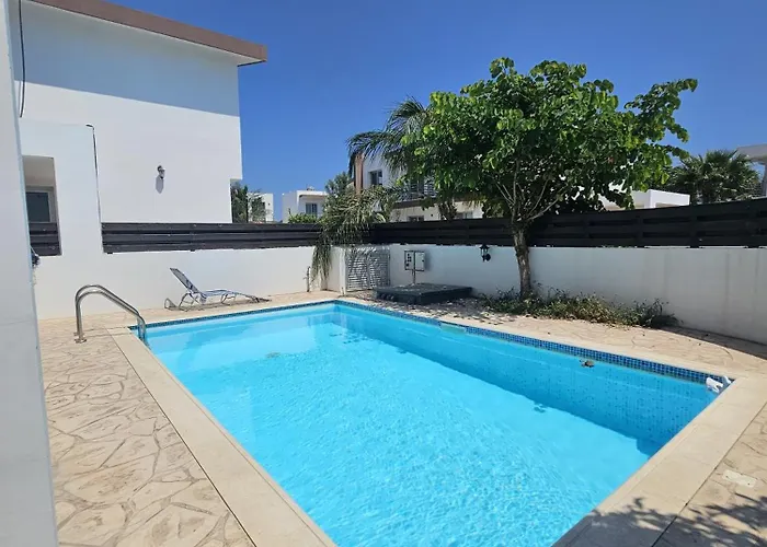 Trendy 38 Larnaca, Pyla Βίλα